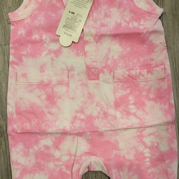 6-9 months | Cat & Jack Tie-dye Pink Romper - Picture 3 of 4